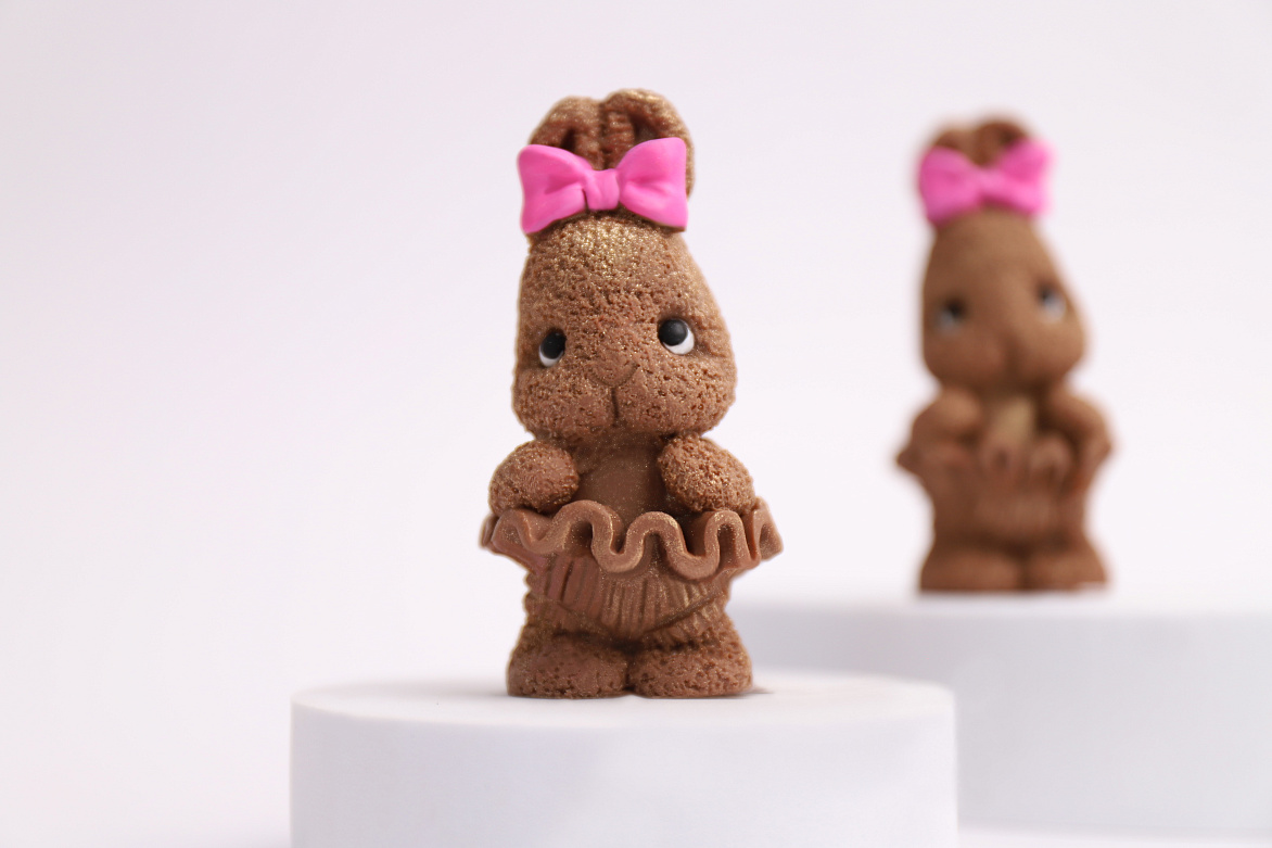 Фигура из молочного шоколада «Милашка»