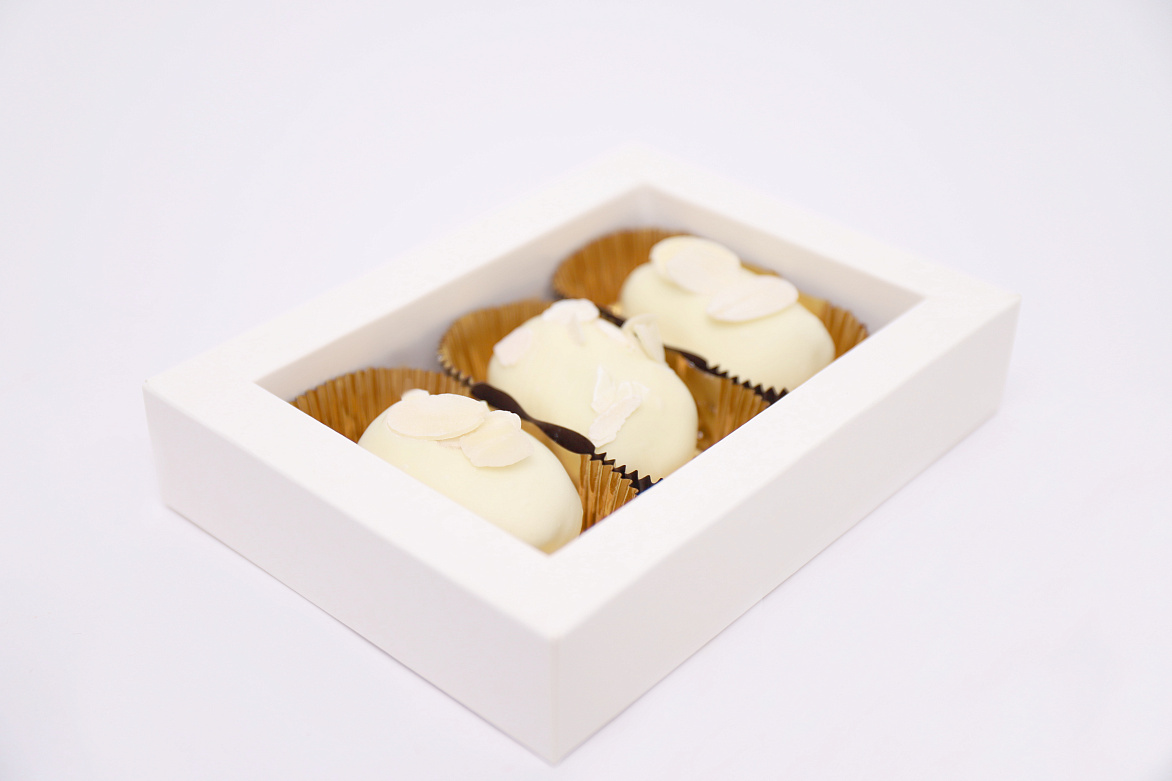 Конфеты с фиником и миндалём 