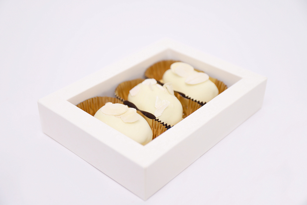 Конфеты с фиником и миндалём 