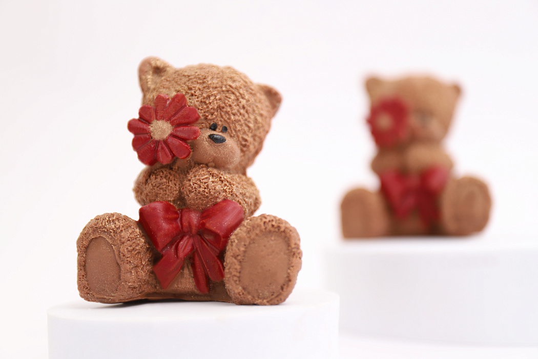 Фигурка из молочного шоколада «Умка»