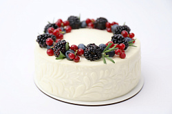 Торт «Молочная девочка»