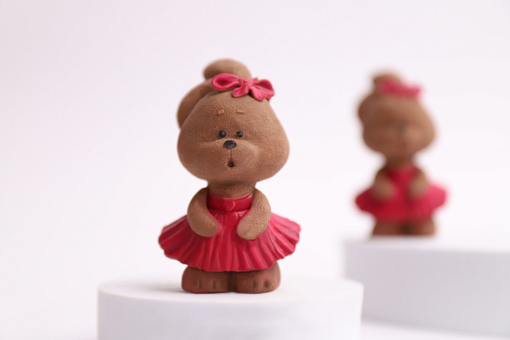 Фигура из молочного шоколада «Зайка»