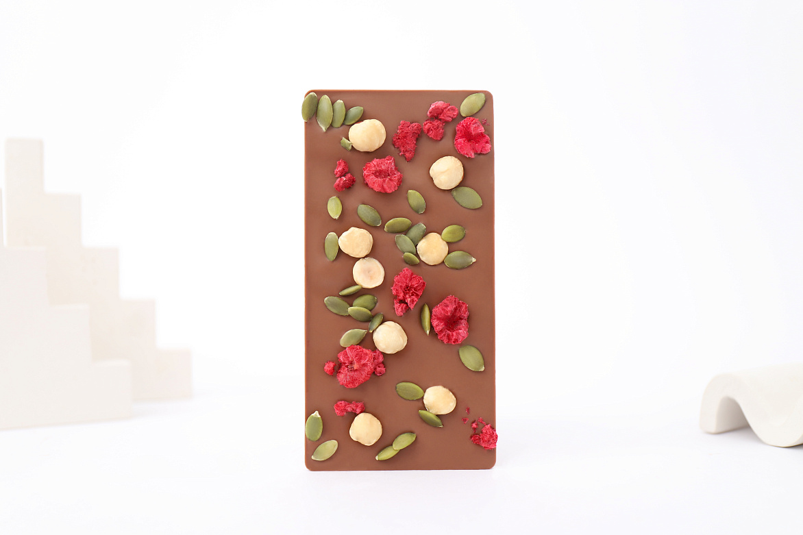 Шоколад молочный